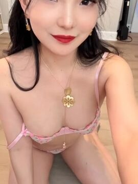 CodeMiko Twitch striptease video is so hot!!!